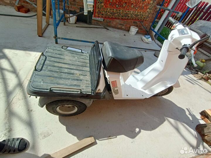 Honda gyro up