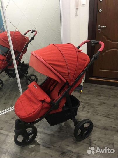 Прогулочная коляска babyton