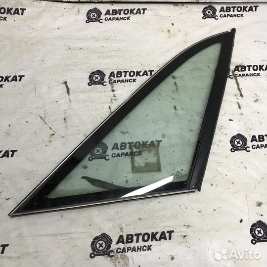 Форточка правая Ауди 80 б3