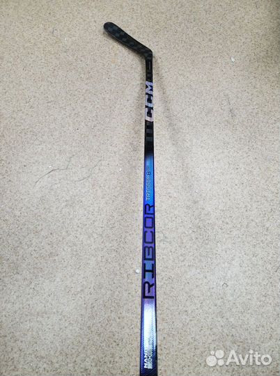 Клюшка хоккейная