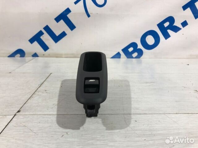 Кнопка стеклоподъемника задняя peugeot 3008 1.6 ат