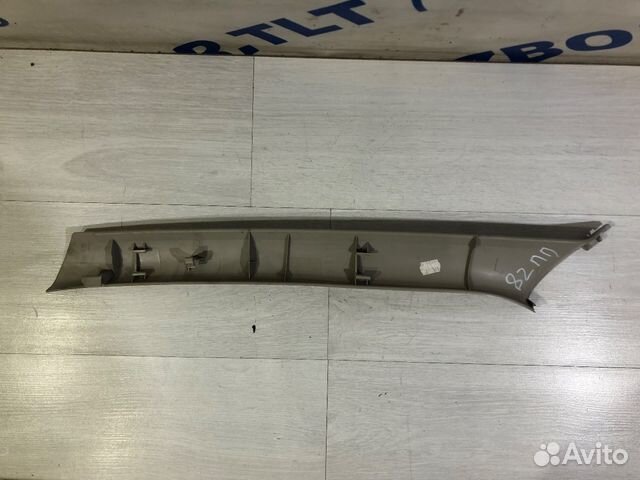 Обивка передней стойки правая renault sandero 1 1