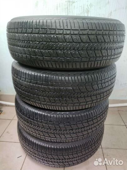 Bridgestone Dueler H/T 684II 265/65 R17 112S