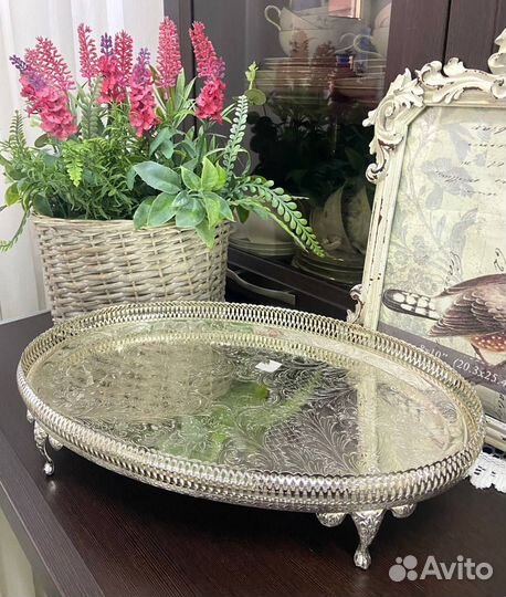 Поднос на ножках. Серебрение. Англия