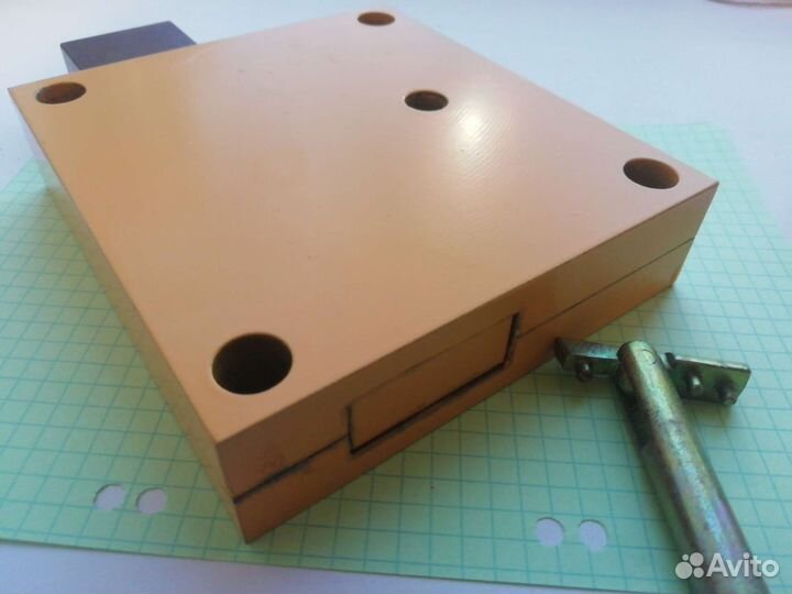 Замок гаражный