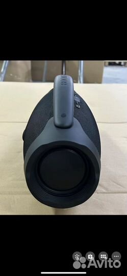 Портативная колонка jbl