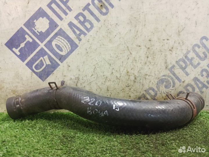 Патрубок системы охлаждения Hyundai Santa Fe