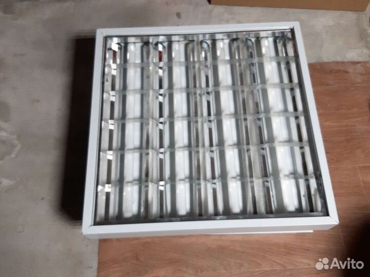 Светильник потолочный