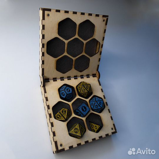 Коробка для кубиков l Dice Box