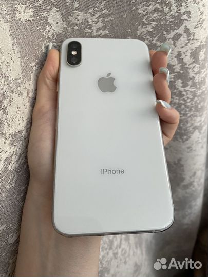 iPhone Xs, 64 ГБ