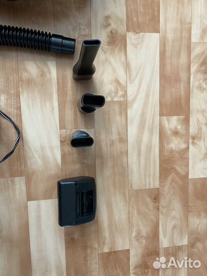 Автомобильный пылесос Vitek