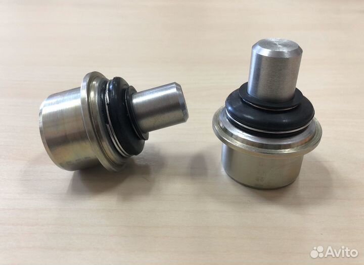 Шаровые опоры Clio III RS, Megane III RS