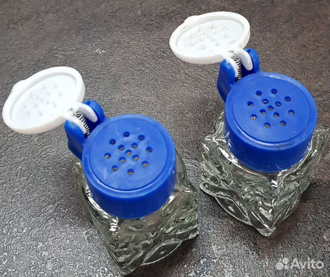 Солонка и перечница