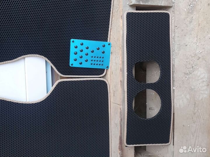 Автомобильные коврики ева