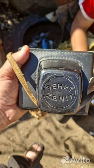Пленочный фотоаппарат зенит старинный СССР