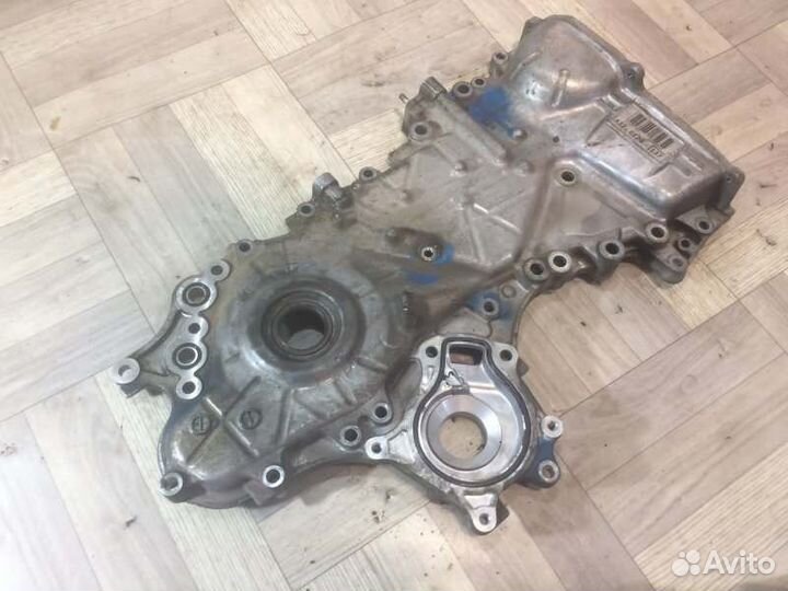 Крышка двигателя передняя Toyota Rav4 XA40 3zrfe