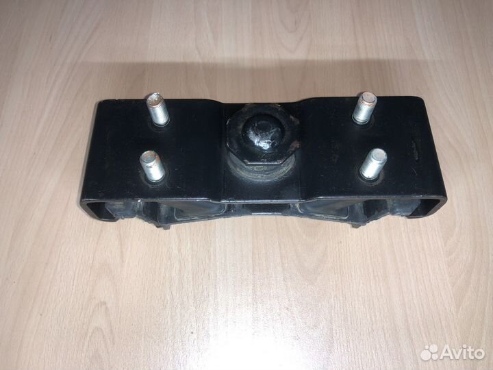 Опора кпп mitsubishi L200