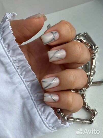 Маникюр с покрытием гель лака в салоне