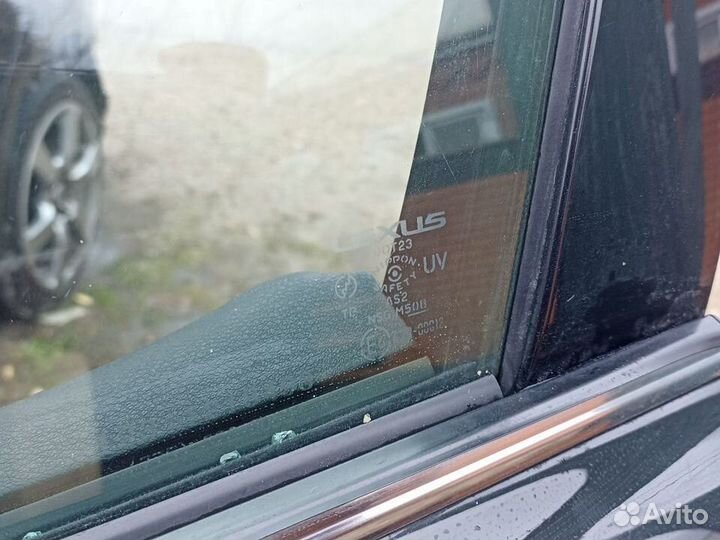 Lexus is 250 в разбор