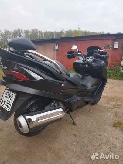 Suzuki SkyWave 250 максискутер Сузуки Скайвей