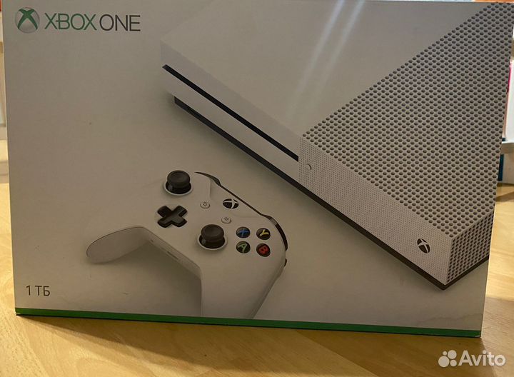 Xbox One S 1tb с играми