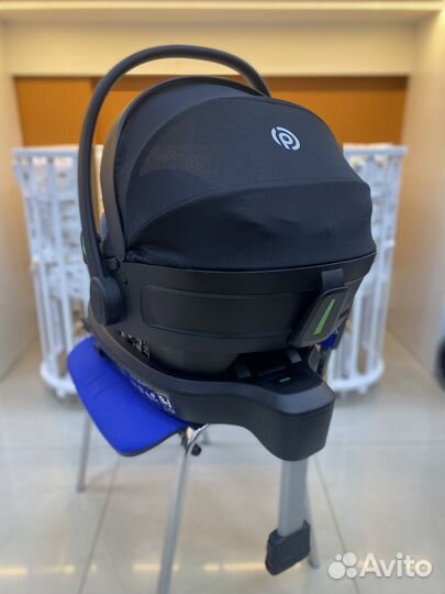 Автокресло Peppy 0+ с базой для колясок 2в1