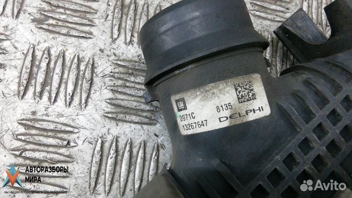 Радиатор интеркулера Opel Astra J рест. 2011