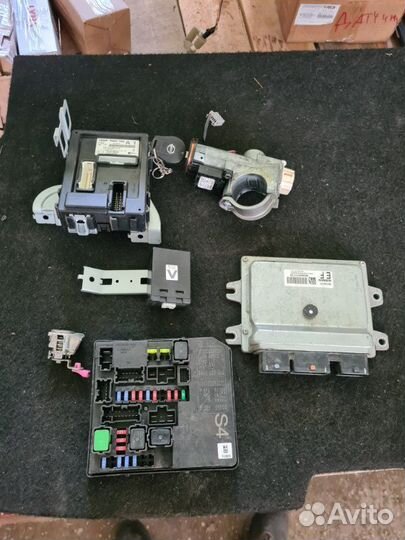 Эбу Nissan Juke F15 HR16DE 2011