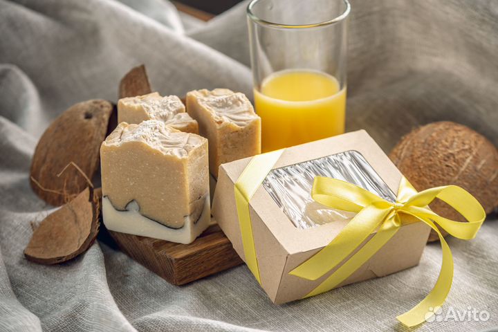 Натуральное мыло в подарочной коробочке