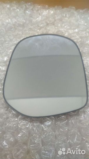 Зеркало левое LC200/LX570 8796160B70