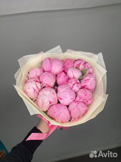 Букет пионов доставка