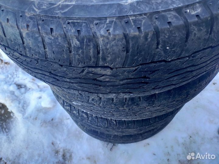 Bridgestone Dueler H/L 225/65 R17