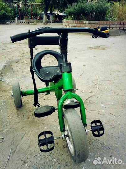 Велосипед детский 3-х колёсный под ремонт или запч