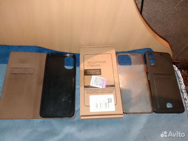 Чехлы на tecno camon 19neo, защитные стёкла 3 шт