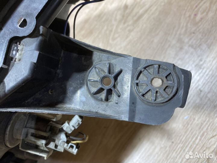 Фара передняя правая Renault Scenic 1 рест 142321