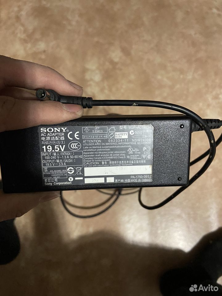 Sony блок питания зарядка 19,5 v