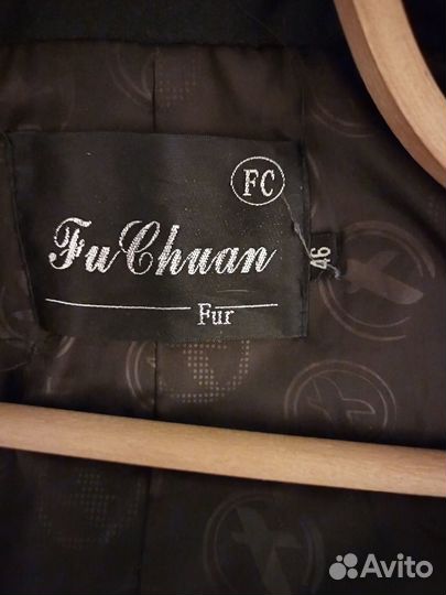 Жилетка женская меховая