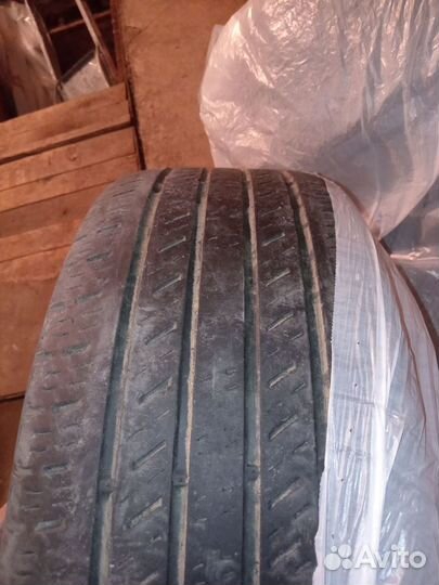 Kumho 722 245/45 R19