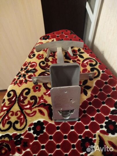 Кронштейн для телевизора на стену