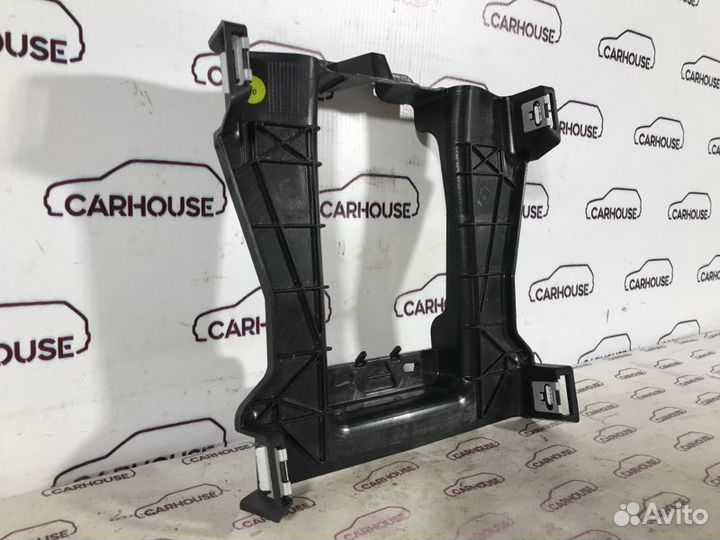 Кронштейн Volkswagen Touareg NF 3.0 casa 2011