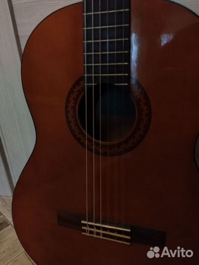 Акустическая гитара YamahaC40