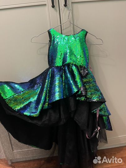 Вечернее платье