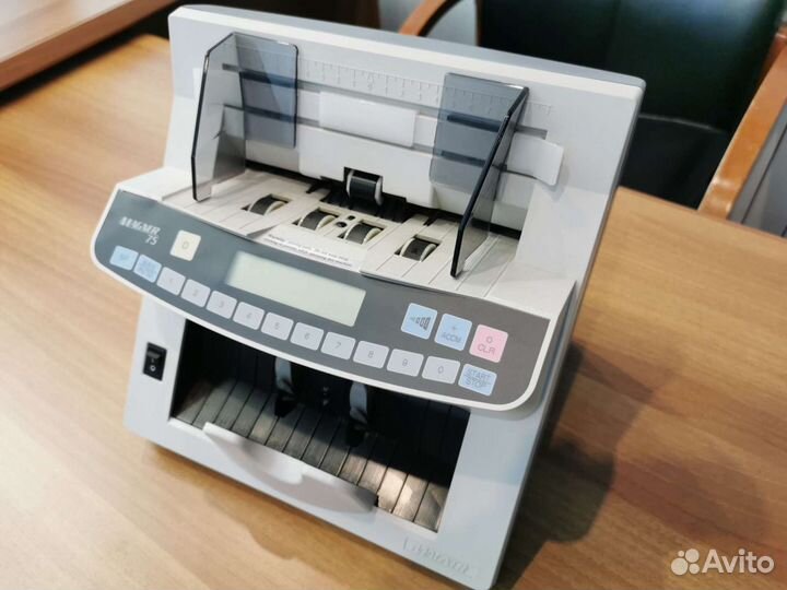 Счётчик купюр Magner 75