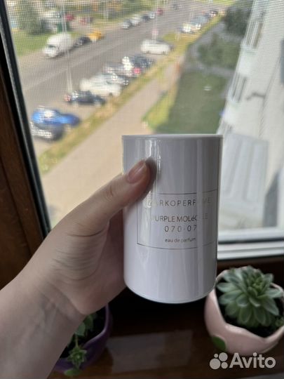 Zarkoperfume pink purple molecules
