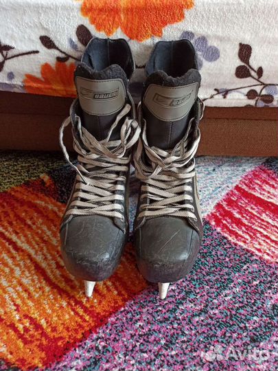 Хоккейные коньки bauer 44 размер