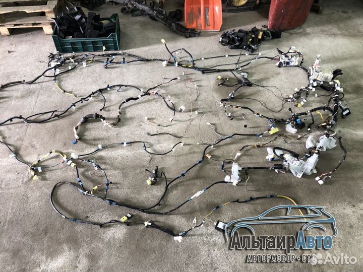 Проводка торпедо Toyota Corolla e150 коса панельна