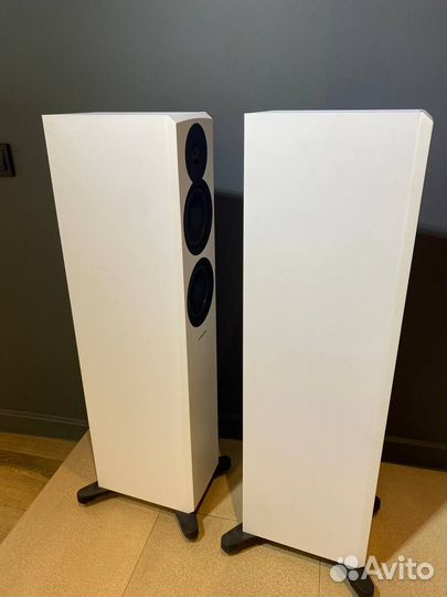 Напольная акустика Dynaudio New Emit 30 white (арт