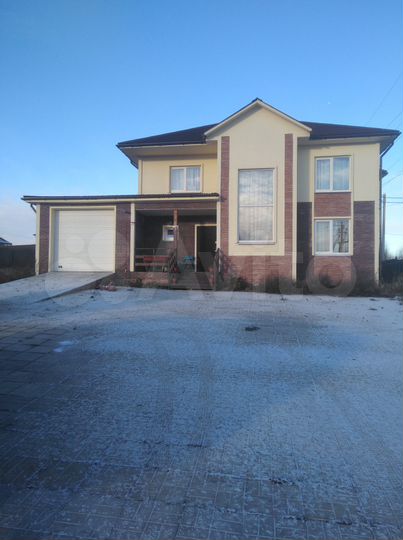 Коттедж 223 м² на участке 18 сот.