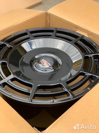 Кованые диски на Кадиллак Cadillac Escalade R24