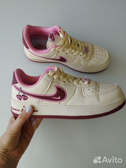 Кроссовки 38